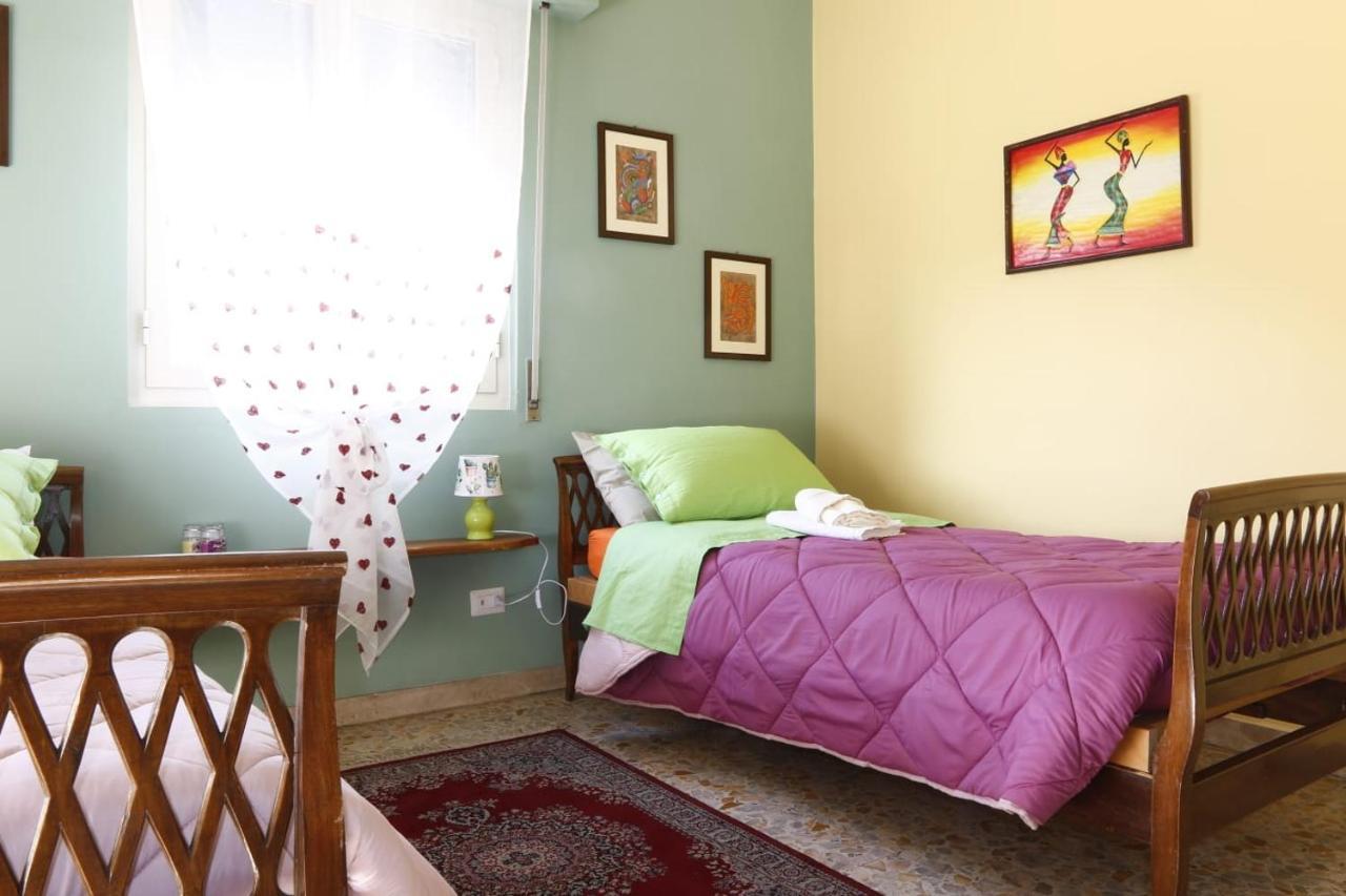 Casa Di Nonna Signorina Panzió Giarre Kültér fotó