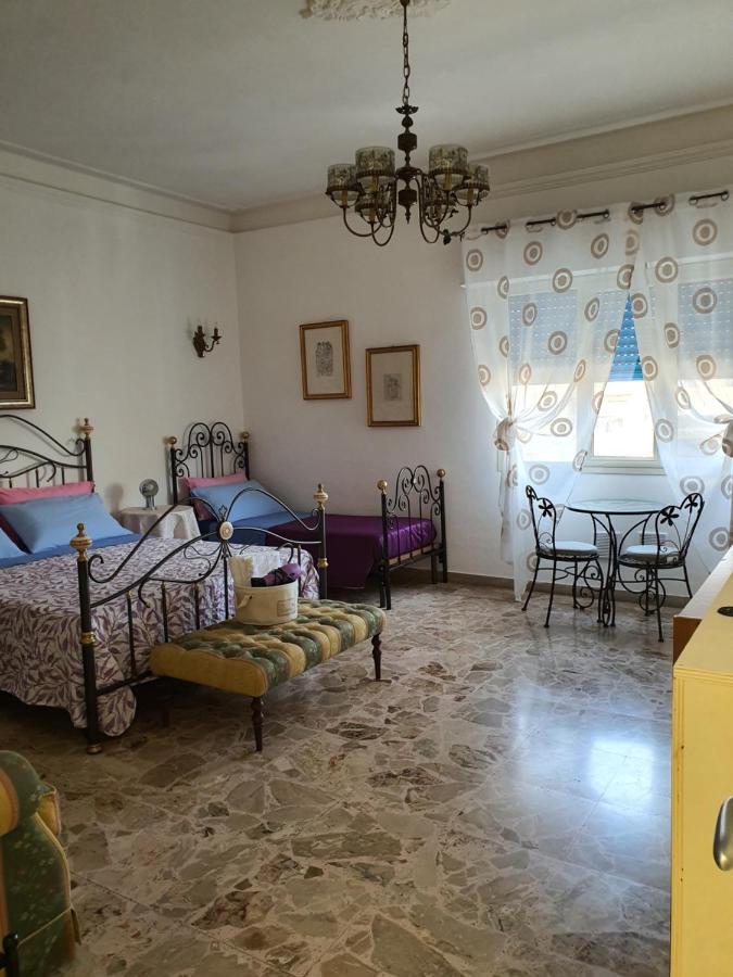 Casa Di Nonna Signorina Panzió Giarre Kültér fotó